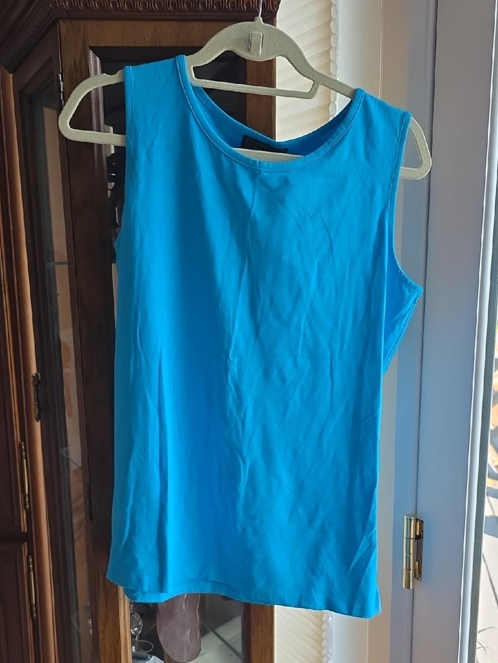 Women’s Sleeveless Tank Top in Bright Blue